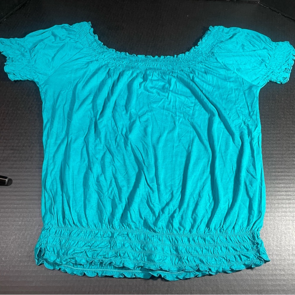 NWOT American Rag flocked turquoise open shoulders top Medium